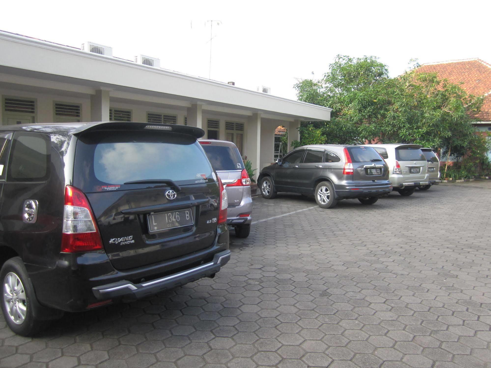 Hotel Besar Purwokerto Exterior foto